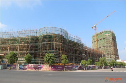 资讯 工程进度 > 正文  楼盘简介:铜锣湾广场一期由新余市铜锣湾广场