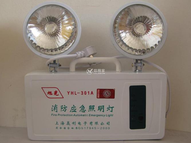 消防应急灯的安装规范 消防应急灯是消防应急中最为普遍的一种照明