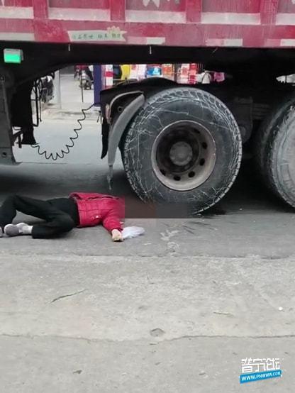 血肉模糊揭阳某地一女子头部被碾导致当场身亡