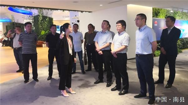 罗立峰带队考察深圳智慧城市建设项目