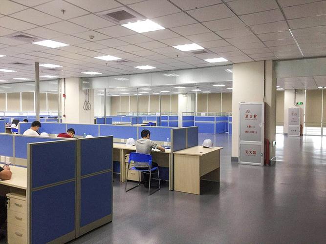 增城富士康工厂办公卷帘效果图展示