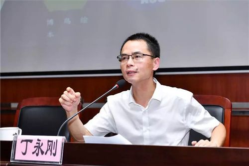 【春江】这个讲座,带你读懂富阳高新产业发展路径