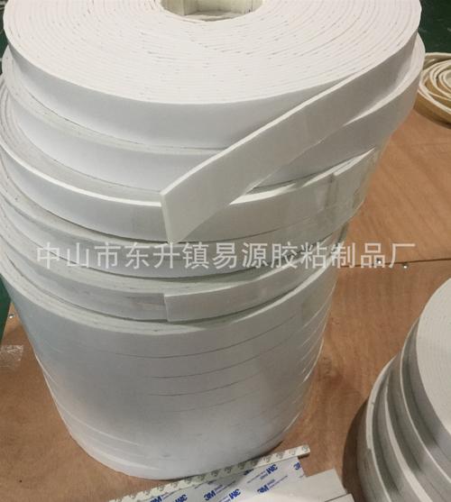 厂家供应自粘纤维纸排烟管道防火条硅酸铝纤维棉隔热胶条免费拿样