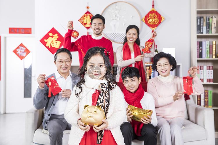 照片 人物情感 一家三口 新年一家人拜年.jpg1200_800