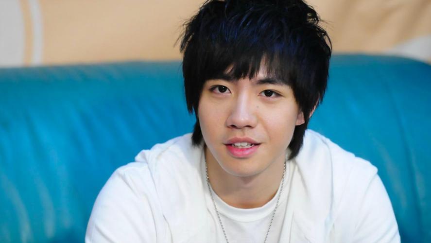 俞灏明回应微博怒斥网友骂人:希望弹幕可以实名制,我好找他麻烦