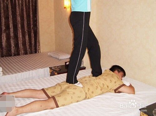 踩背按摩要注意什么?