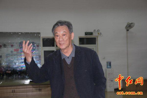 北京新四军研究会抗敌艺术团团长汪江淮将军作战前动员