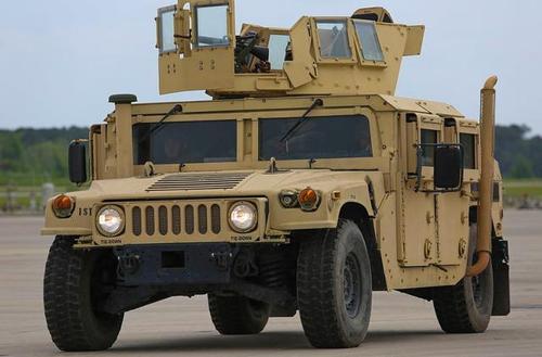 "军用悍马"并非那么香,从列装到逐步退役,仅用了短短30年