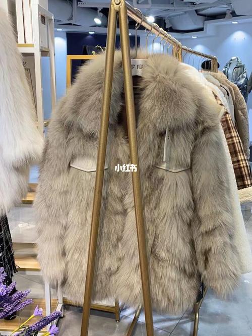 皮草_穿搭_打底衫_皮草穿搭_时尚_穿搭