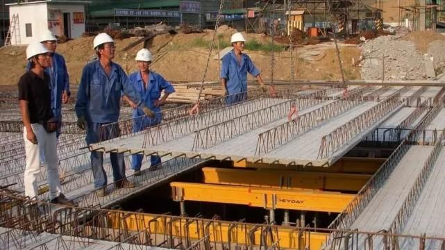 其实农村用预制板建房已经几十年了,生产工艺特别成熟,优质的预制板