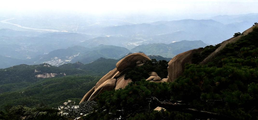 安徽潜山市天柱山手机游拍