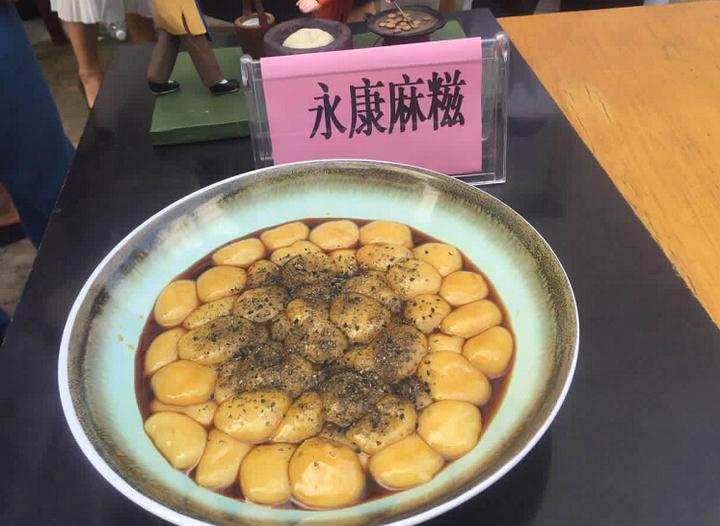 所有特色小吃均为现场制作,永康参赛选手们一大早便赶到赛场做准备