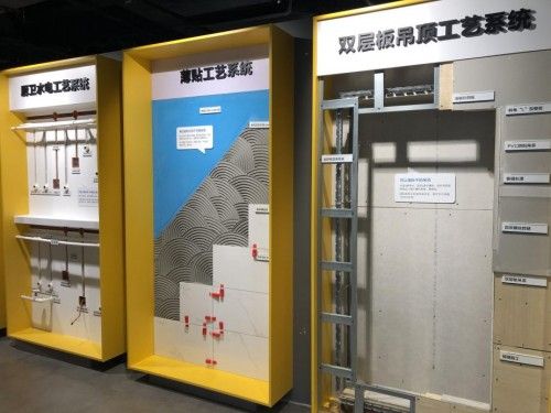 圣诞鸟整装工艺展示区