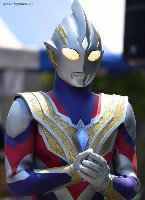 特利迦与迪迦奥特曼线下联动复合型胖成强壮型造型极为瞩目