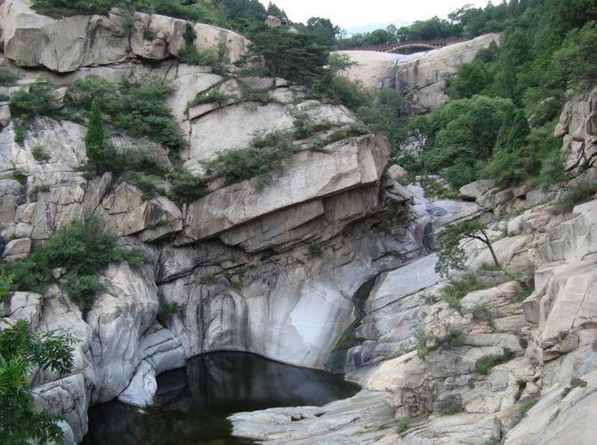 泰山黑龙潭