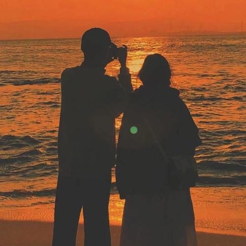 唯美意境情侣头像·落日·剪影|"从此,有人问我粥可温