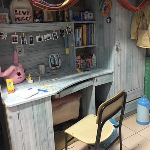 米自粘寝室大学生贴桌子宿舍翻新防水墙纸男生姓冷淡风 10 美式壁纸