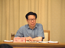 董强