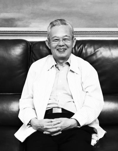 网络时代将军诗人朱增泉