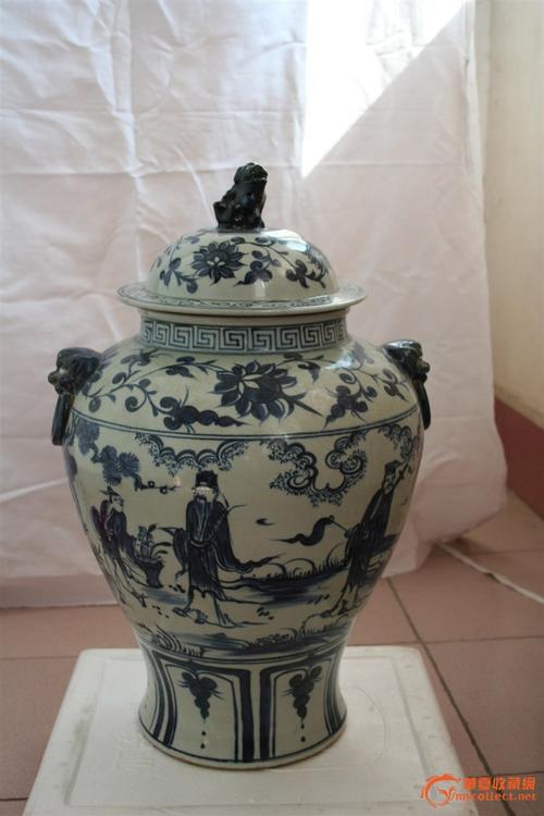 明青花八仙人物缠枝莲纹将军罐