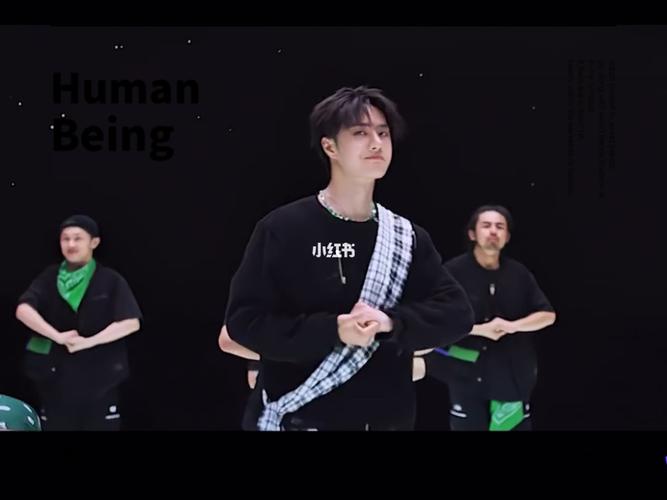 王一博_街舞_王一博_格子裤_舞蹈_王一博这就是街舞4_娱乐_综艺片段