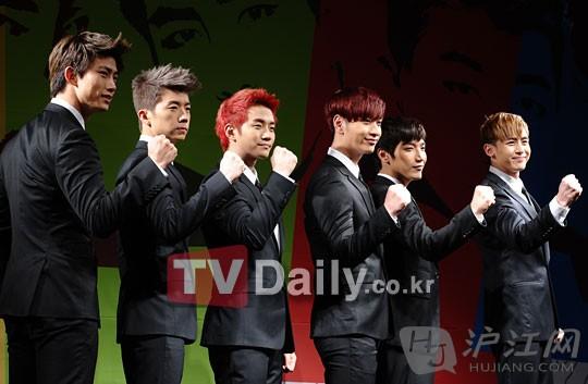 2pm成员尼坤正式复出