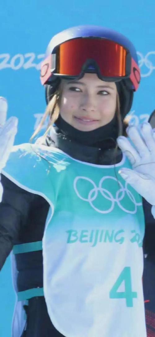 滑雪冠军谷爱凌壁纸