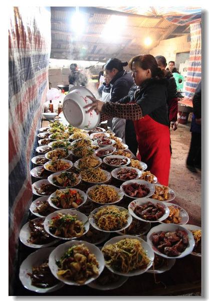 包席的图片东北农村的