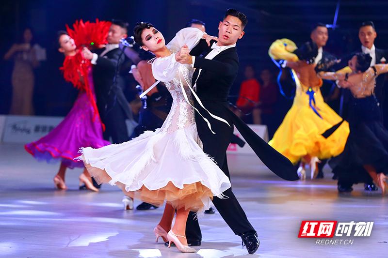 2021中国长沙国际标准舞全国邀请赛在长沙开幕