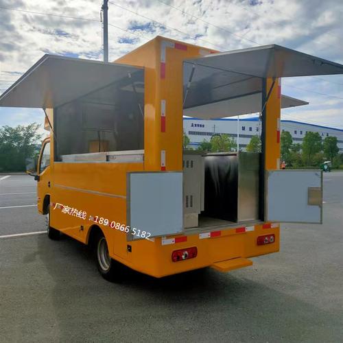 多区域轻卡式摆摊售卖车燃油厢式售货车颜色可定制