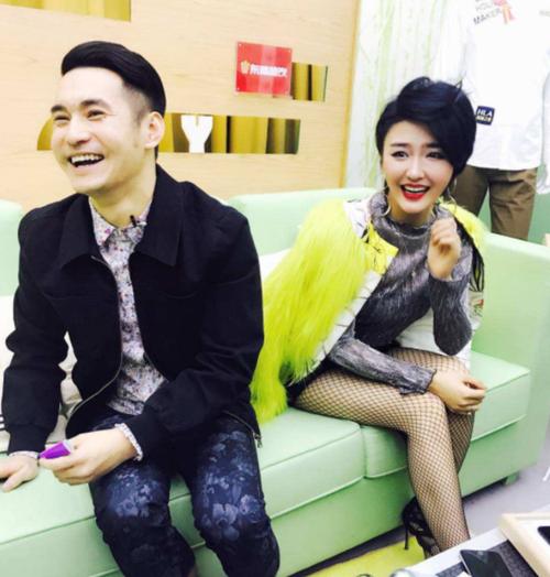 原创揭秘34岁美女喜剧演员张玉娇的成名经历与感情生活