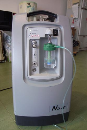 这就是我们租的救命机器--氧气制造机,科技真伟大!