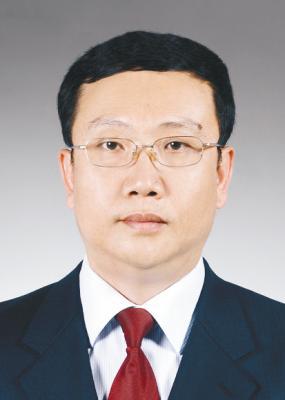 在职大学学历,现任皇姑区委副书记,拟任沈阳首府新区管委会常务副主任