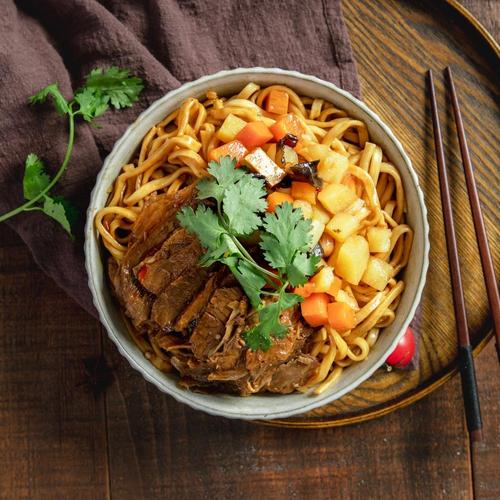 牛家人大碗牛肉面