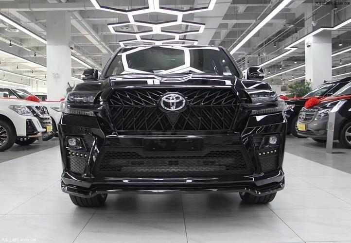 2020款丰田酷路泽4000改装黑武士套件欣赏