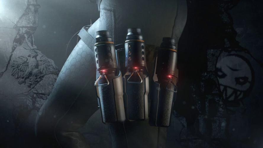 而另一把次要武器也和另两位香港干员一样都是"six12"散弹枪,其次"ela