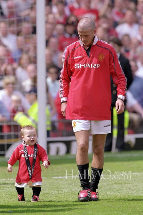 从baby布鲁克林 贝克汉姆到帅气大布 一起来回顾他的经典萌样