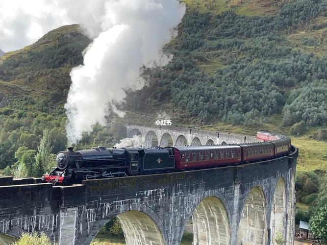 10月哈利波特蒸汽火车看一眼少一眼,珍惜吧_哈利波特