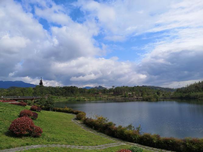 达州莲花湖湿地公园