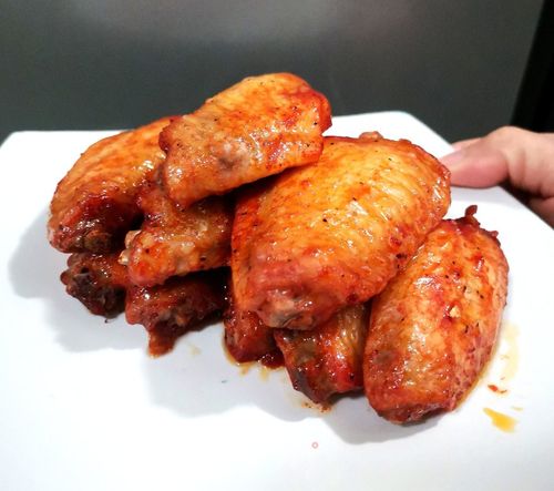 把麦当劳的奥尔良烤鸡翅搬到家里了