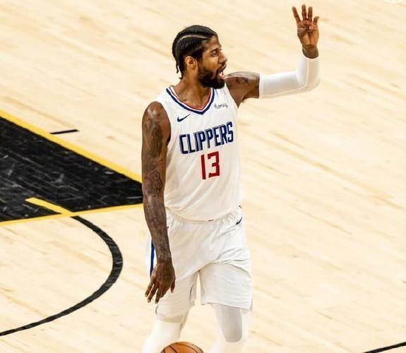 拼到2-3,乔治41分创纪录 戏耍保罗,快船队酝酿大翻盘,悬念很大