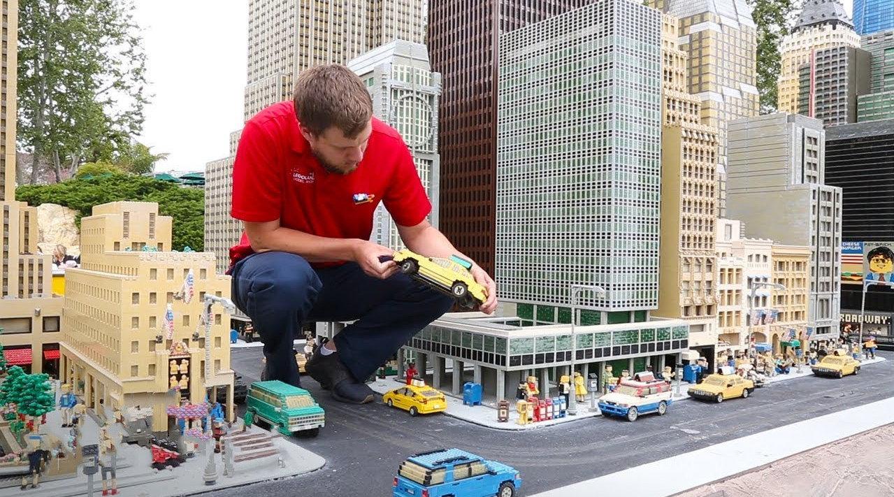 动手建造了一座乐高城市,网友:看完