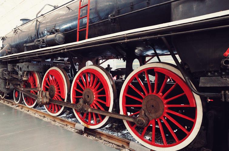 其它 历史的车轮 写美篇 铁道博物馆的机车展示极具时代感,蒸汽机车