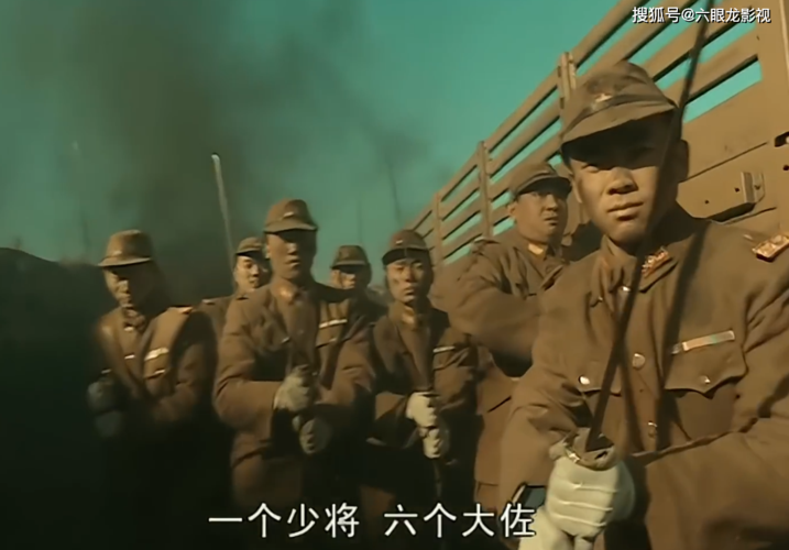 经过一天的蹲守,果然日军的大人物出现,李云龙带着一营发起突袭, 背景