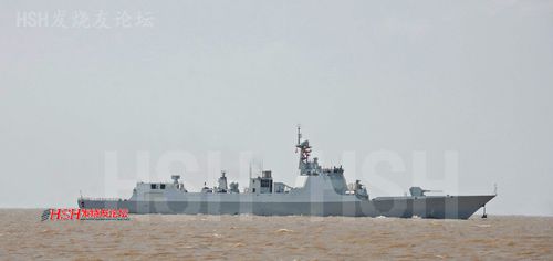疑似052d驱逐舰首舰首次海试