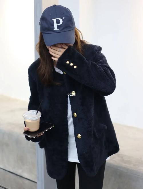 皮草穿搭| 拒绝老气74 韩系休闲ins风爱了_皮草穿搭