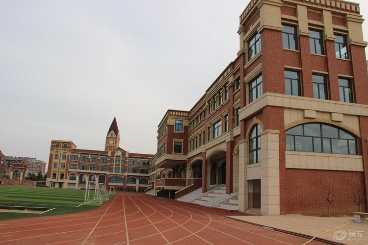 参观中德生态园小学