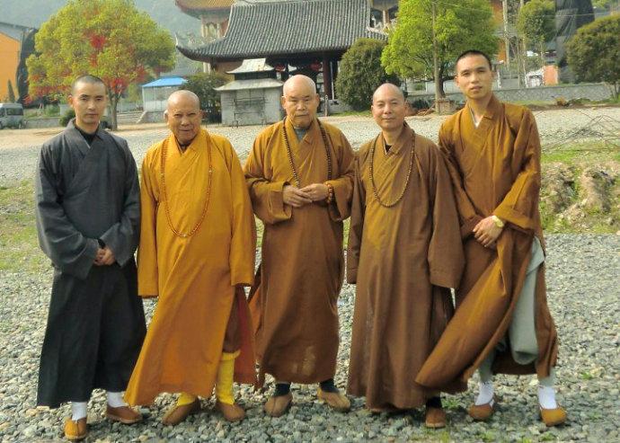 4.11.雁荡山-能仁寺方丈了法大和尚一行莅临本寺