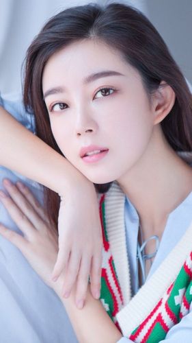 东北大学校花级美女唐昕