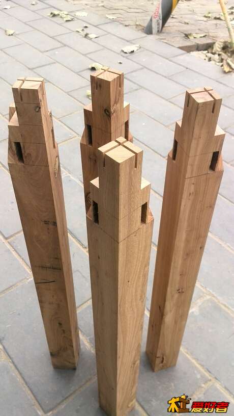 求如下抱肩榫详细画线方法及制作步骤.